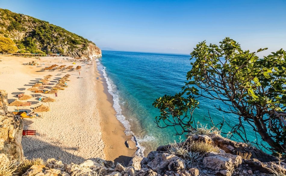 Cmimet po vrasin turizmin, kete vere me pak pushues ne jug